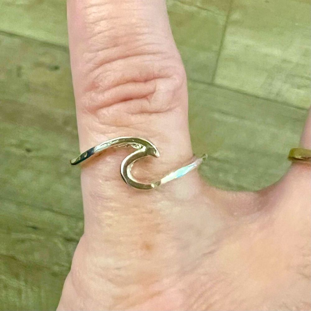 Sterling silver ocean wave ring Sz 7